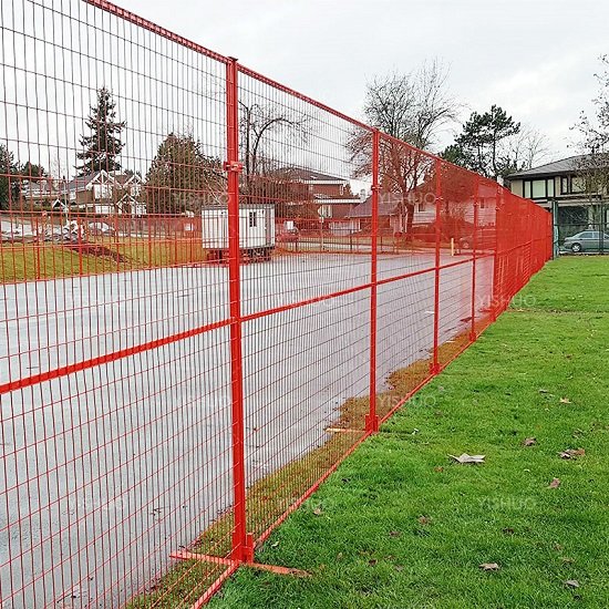 Sturdy Canada temporary fence for event security.